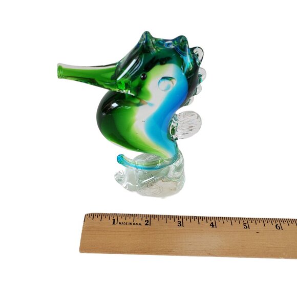 Dynasty Gallery Seahorse Figurine Blown Art Glass Blue Green Seaside Decor 5.75" - Picture 7 of 10